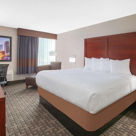 Hotel Baymont By Wyndham Grand Rapids Near Downtown à Wyoming Extérieur photo