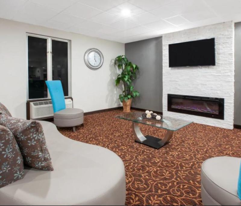 Hotel Baymont By Wyndham Grand Rapids Near Downtown à Wyoming Extérieur photo