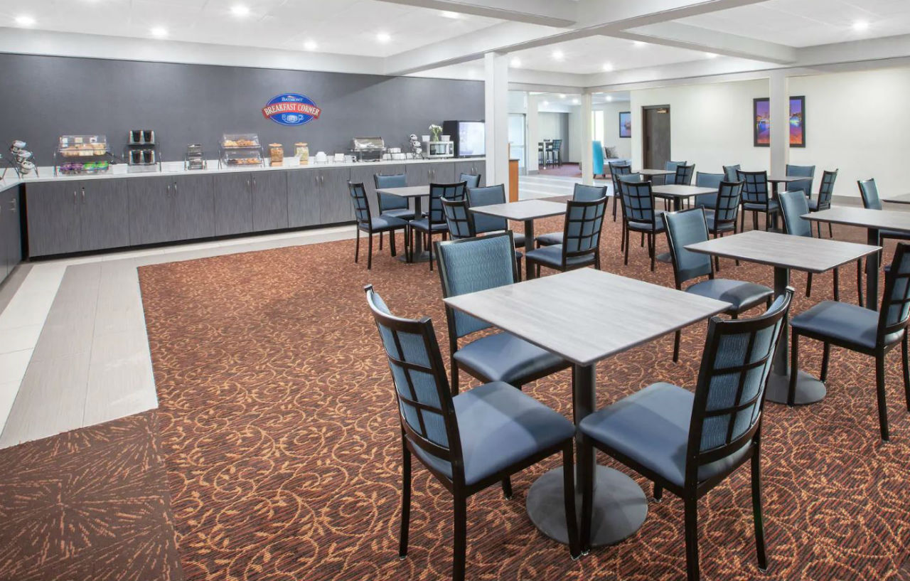 Hotel Baymont By Wyndham Grand Rapids Near Downtown à Wyoming Extérieur photo